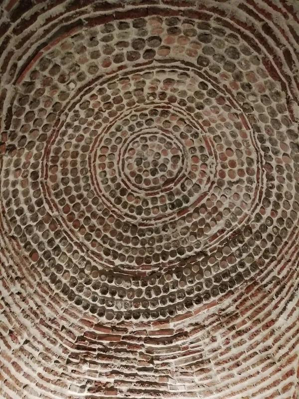 Hasan Paşa Hanı Avlusu ve Kahvaltı Sofraları
